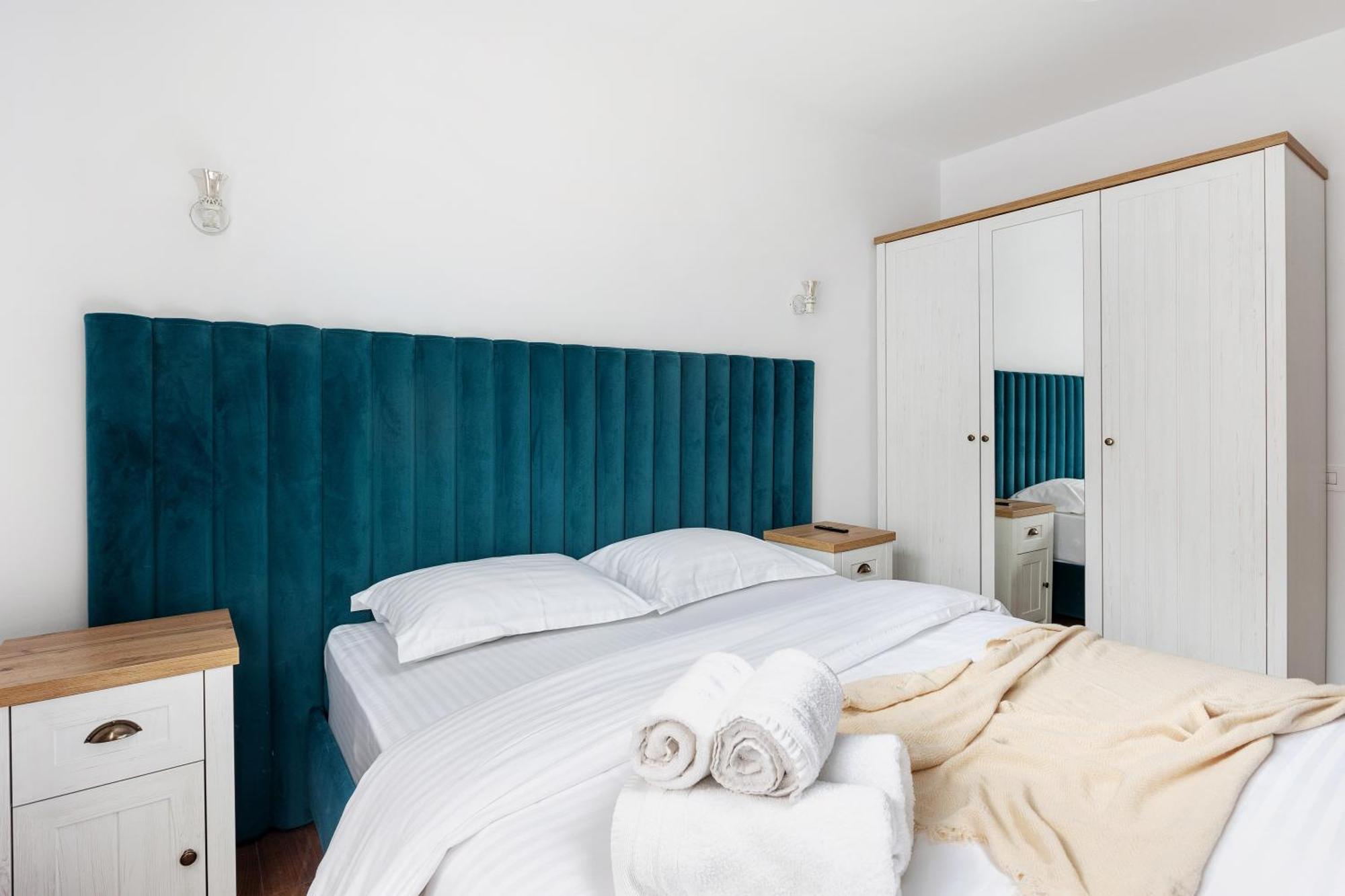 Peak Aparthotel - Old Town - By Cityhost Braszów Zewnętrze zdjęcie