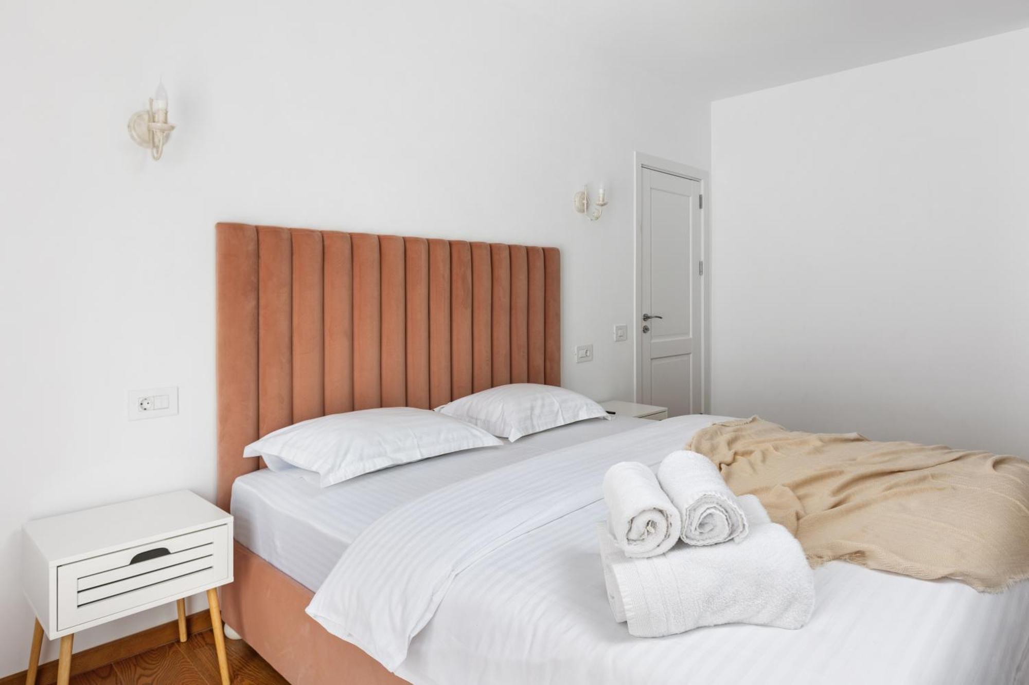 Peak Aparthotel - Old Town - By Cityhost Braszów Zewnętrze zdjęcie