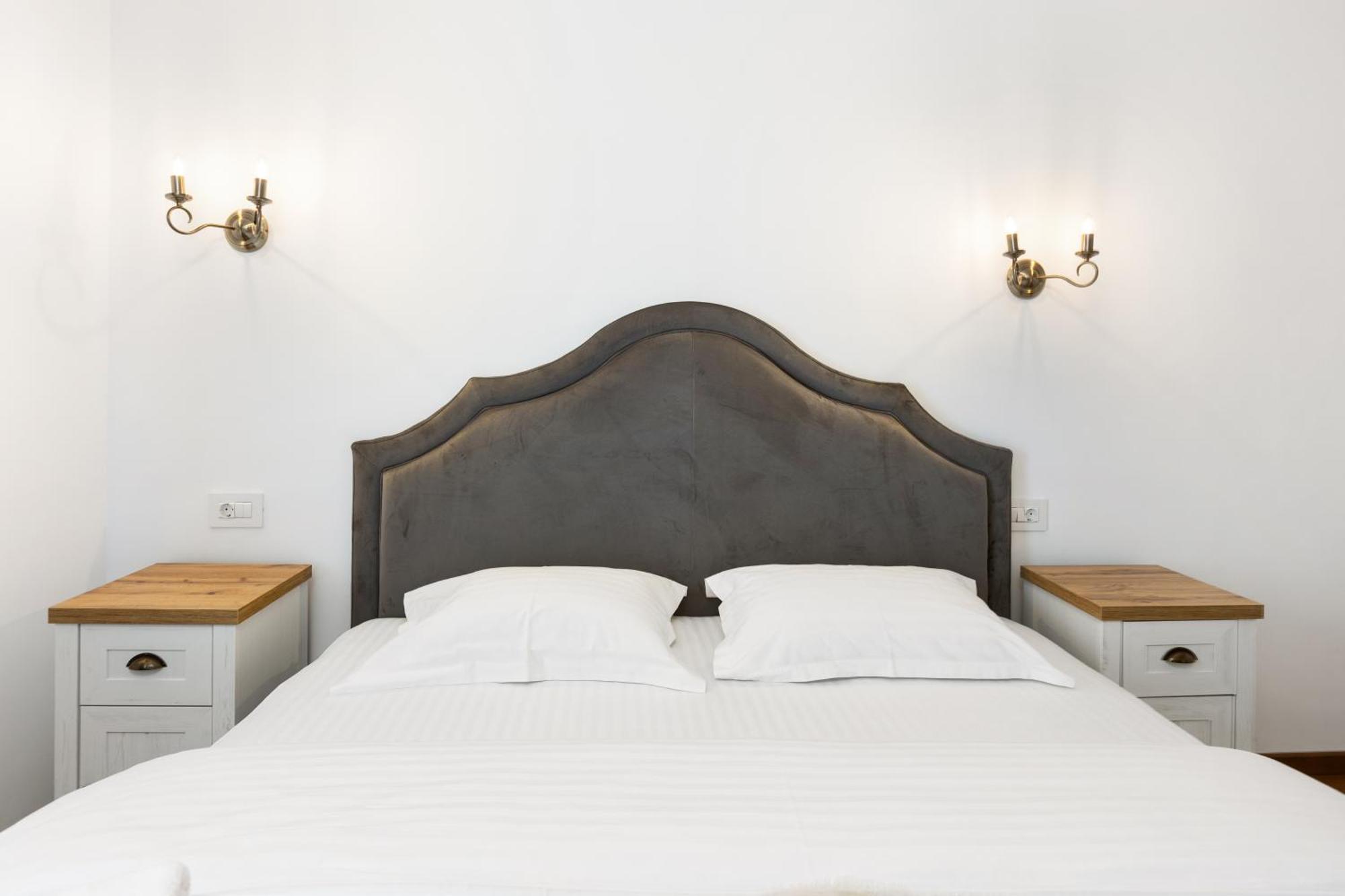 Peak Aparthotel - Old Town - By Cityhost Braszów Zewnętrze zdjęcie